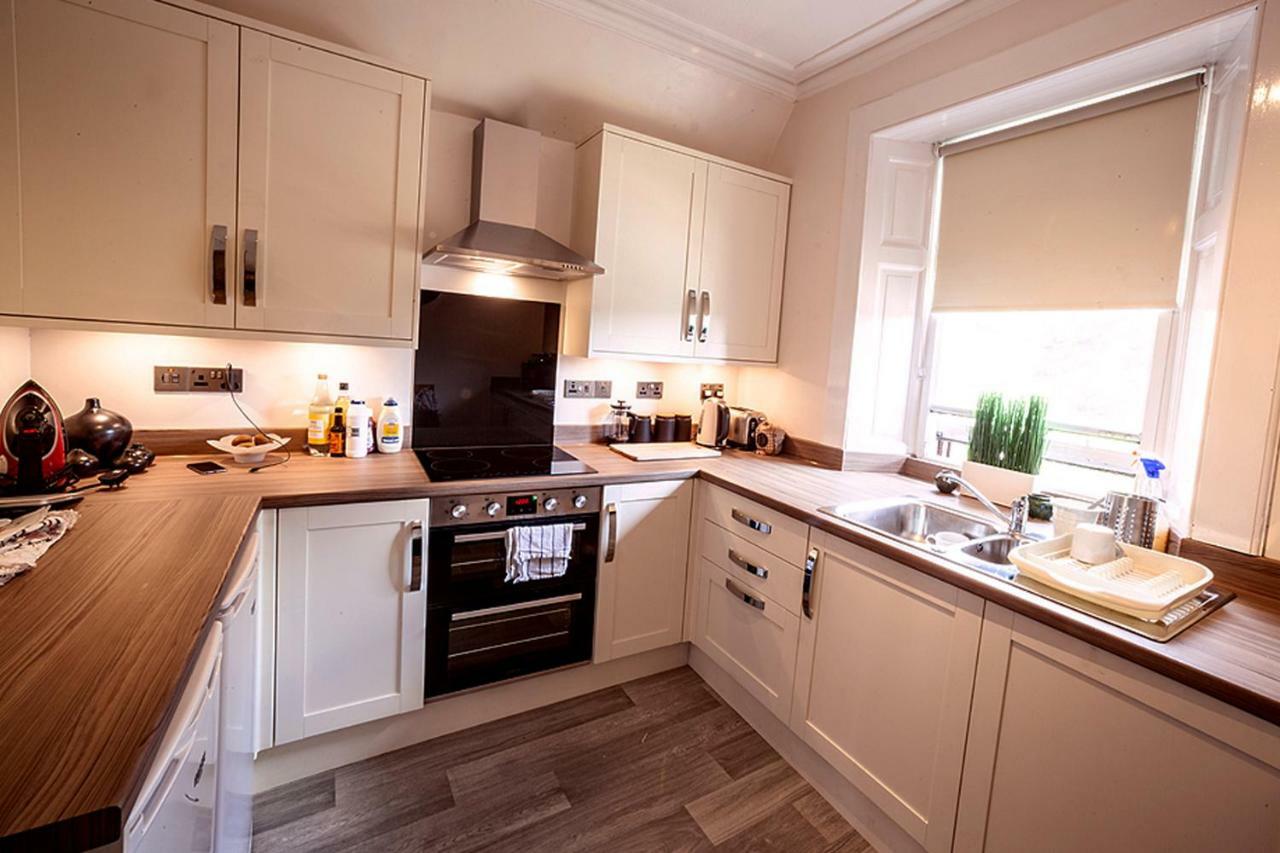 Butler'S Apartment. Flat 5, Dalmore House, Helensburgh, Scotland G84 8Jp ภายนอก รูปภาพ